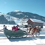 Penthouse Alpinresort Oben 14 By Interhome Apartman Kaprun